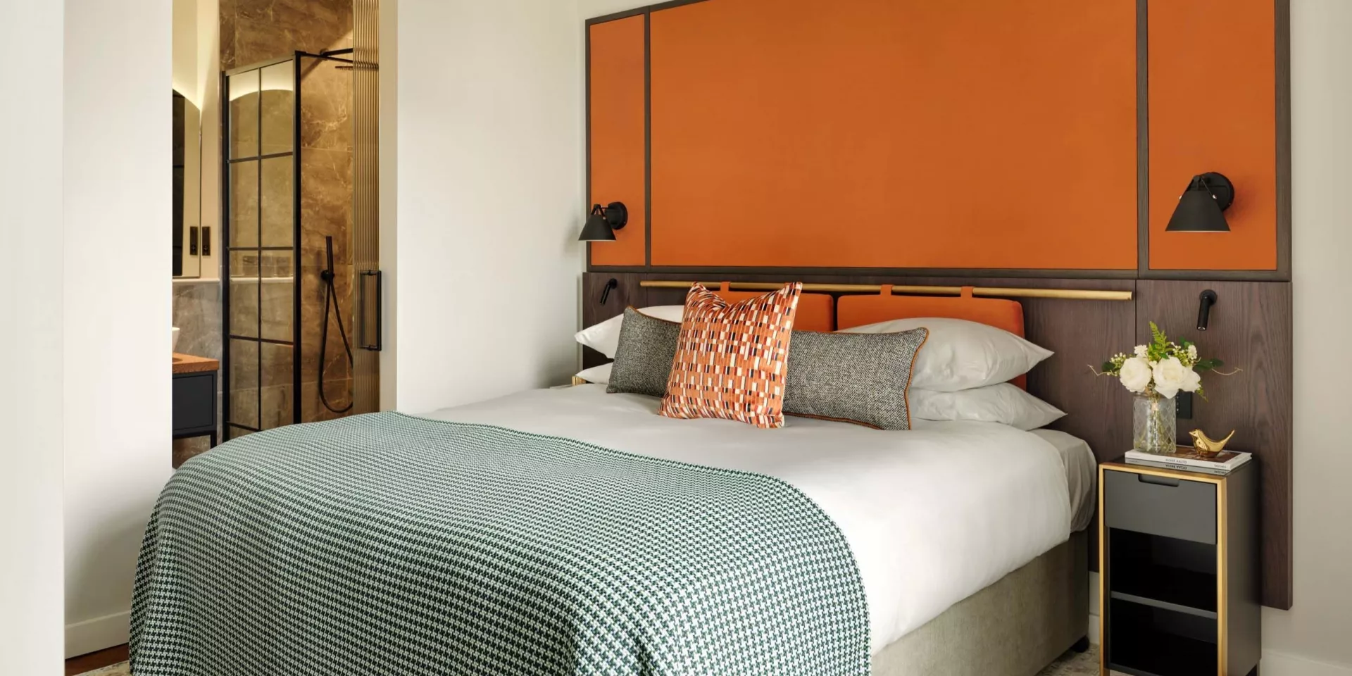 one bedroom hotel room